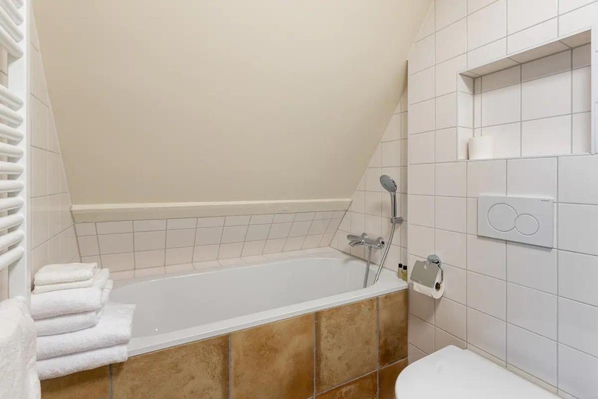 Boutique Hotel Jongwijs Westzaan エクステリア 写真